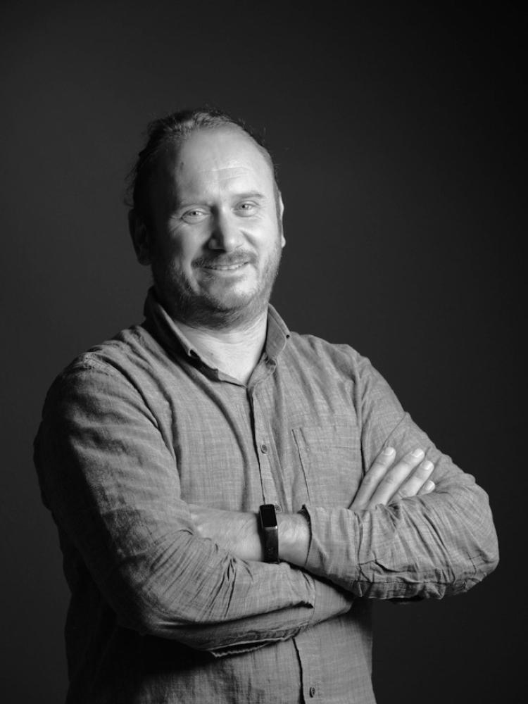Emrah Özçine